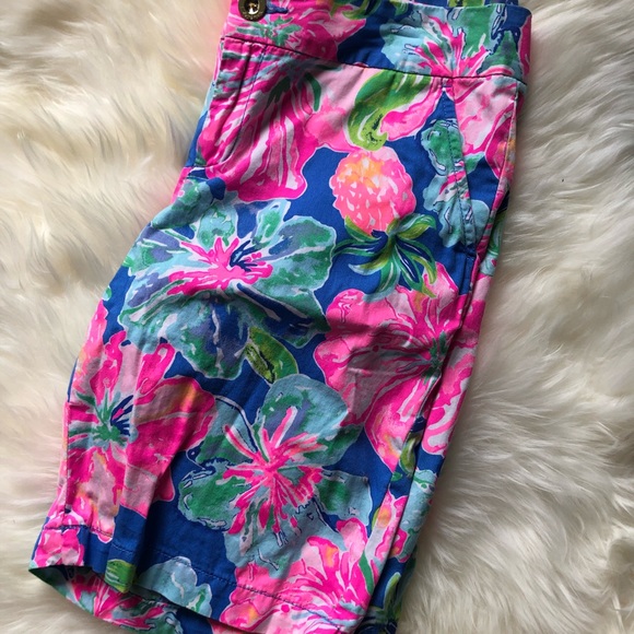Lilly Pulitzer, The Chipper Short 10 inch inseam - Picture 1 of 4
